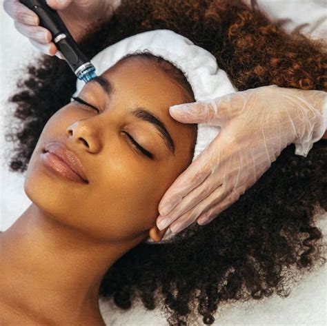 hydrafacial le plessis-robinson|Everything to Know About HydraFacials: Cost, Benefits, and Steps.